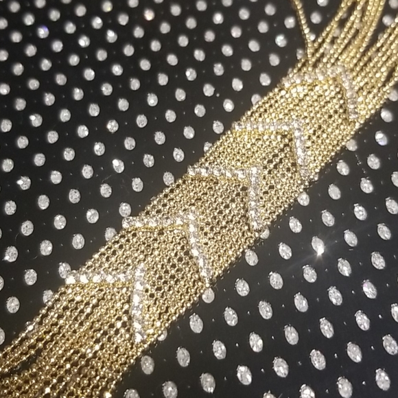 Gold Guess necklace. Rhinestone accents - Picture 2 of 3